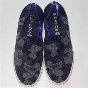 Rothy’s Sneaker Black Camo Size 7